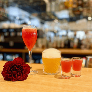 Création de cocktails signatures pour un bar à cocktails