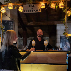 Bar à cocktails pour une soirée d'entreprise